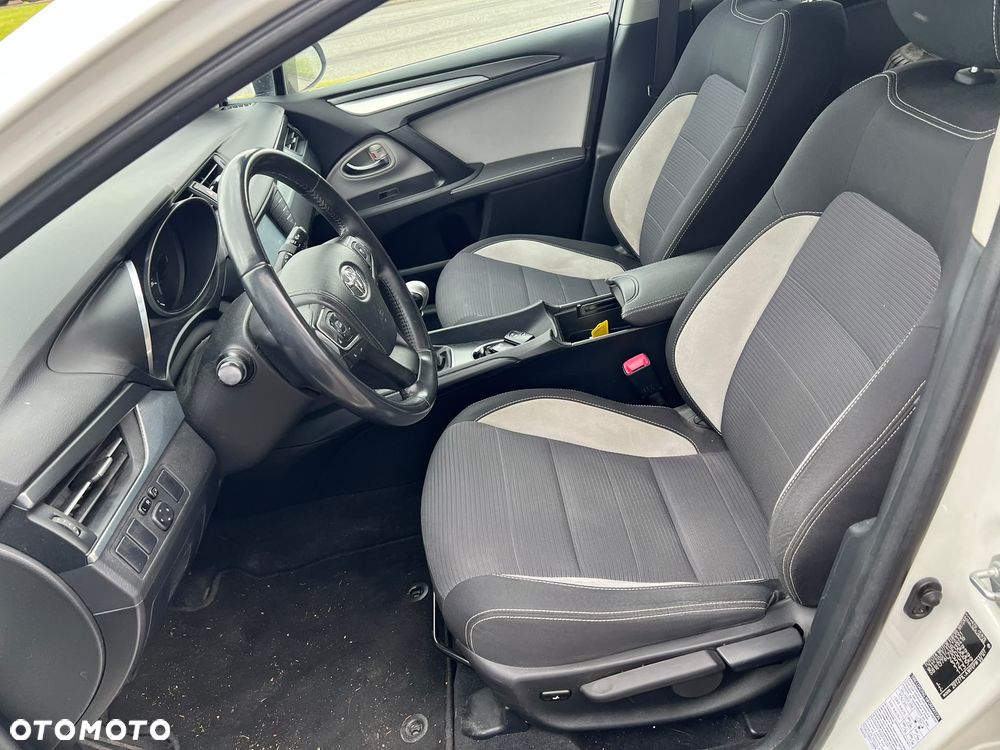 Toyota Avensis Touring Sports 1.8 Business Edition - 14