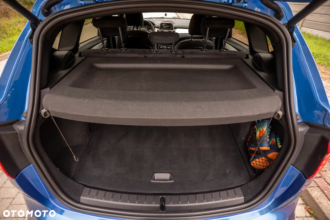BMW Seria 2 220d Active Tourer - 25
