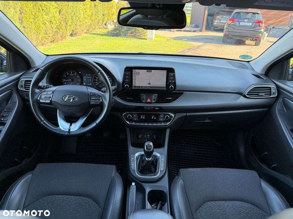 Hyundai i30 1.4 T-GDI Premiere Style - 17
