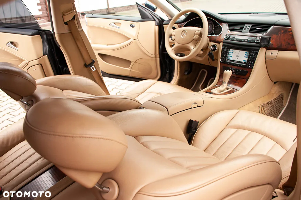 Mercedes-Benz CLS 350 - 31