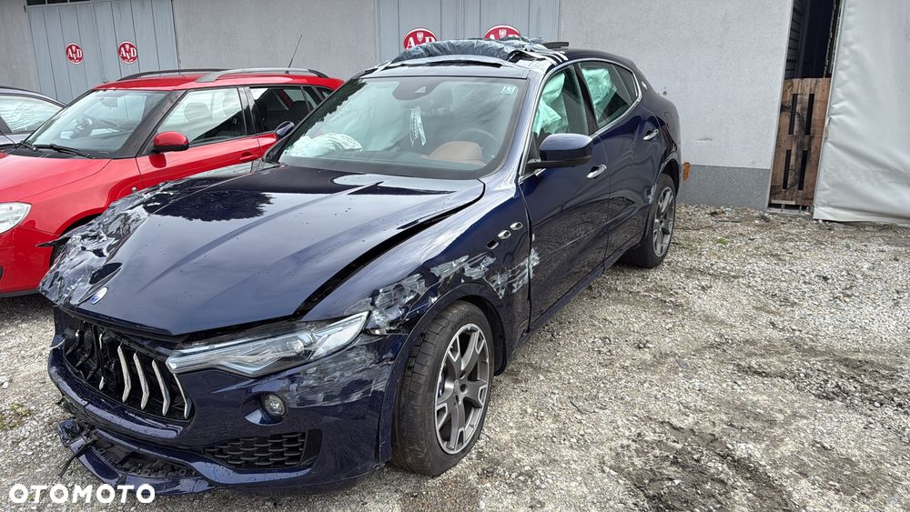 Maserati Levante S - 13