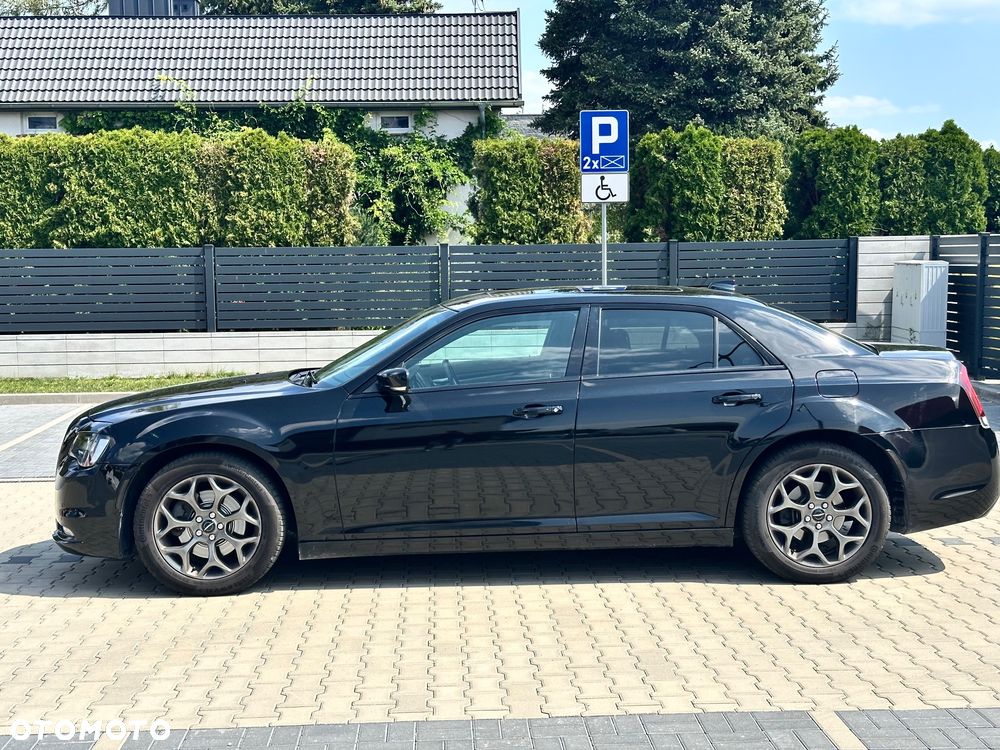 Chrysler 300C - 5