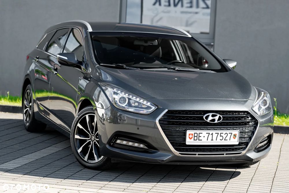 Hyundai i40 Kombi 1.7 CRDi DCT Premium - 5