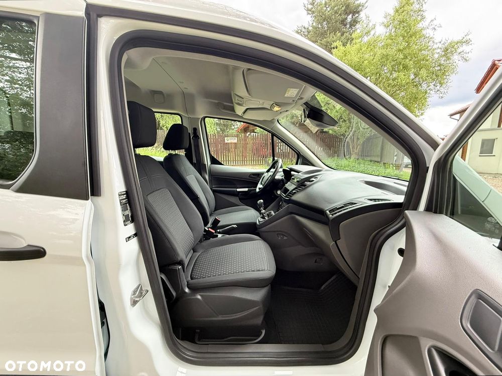 Ford Transit Connect - 21