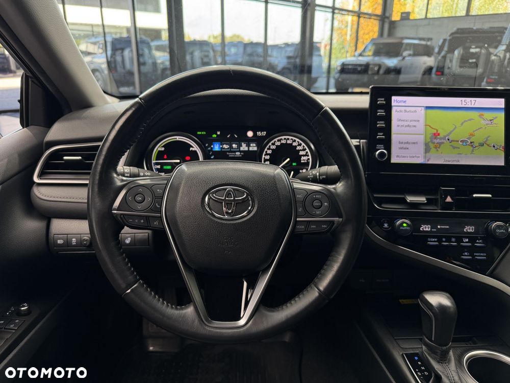 Toyota Camry 2.5 Hybrid Executive CVT - 17