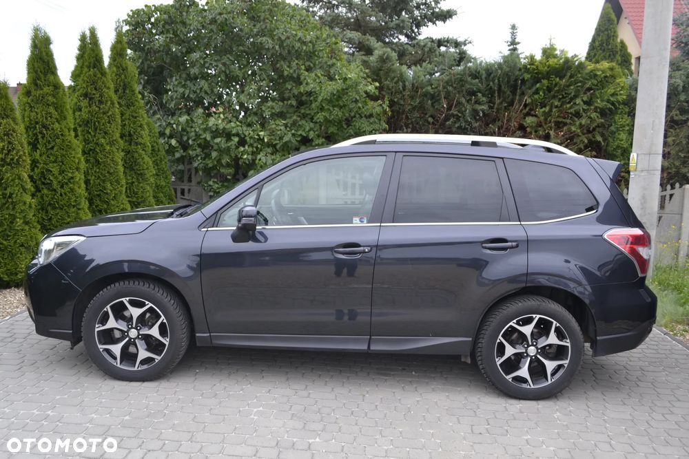Subaru Forester 2.0 XT Comfort Lineartronic - 12