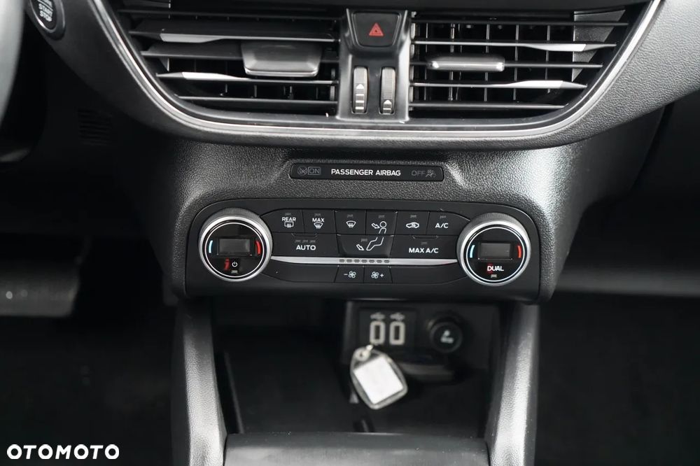 Ford Focus 1.5 EcoBlue Active - 28