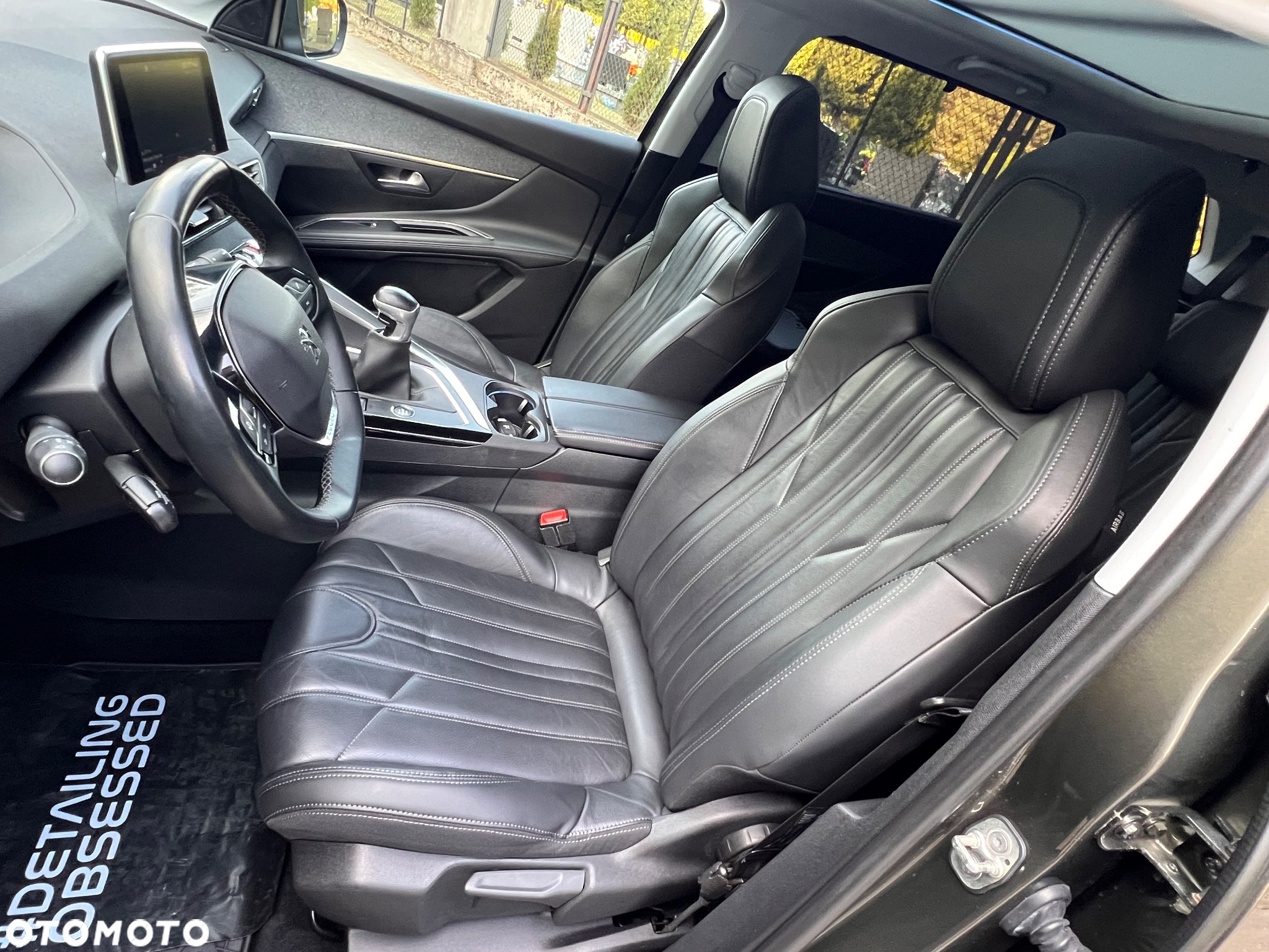 Peugeot 5008 1.5 BlueHDi Allure S&S - 23