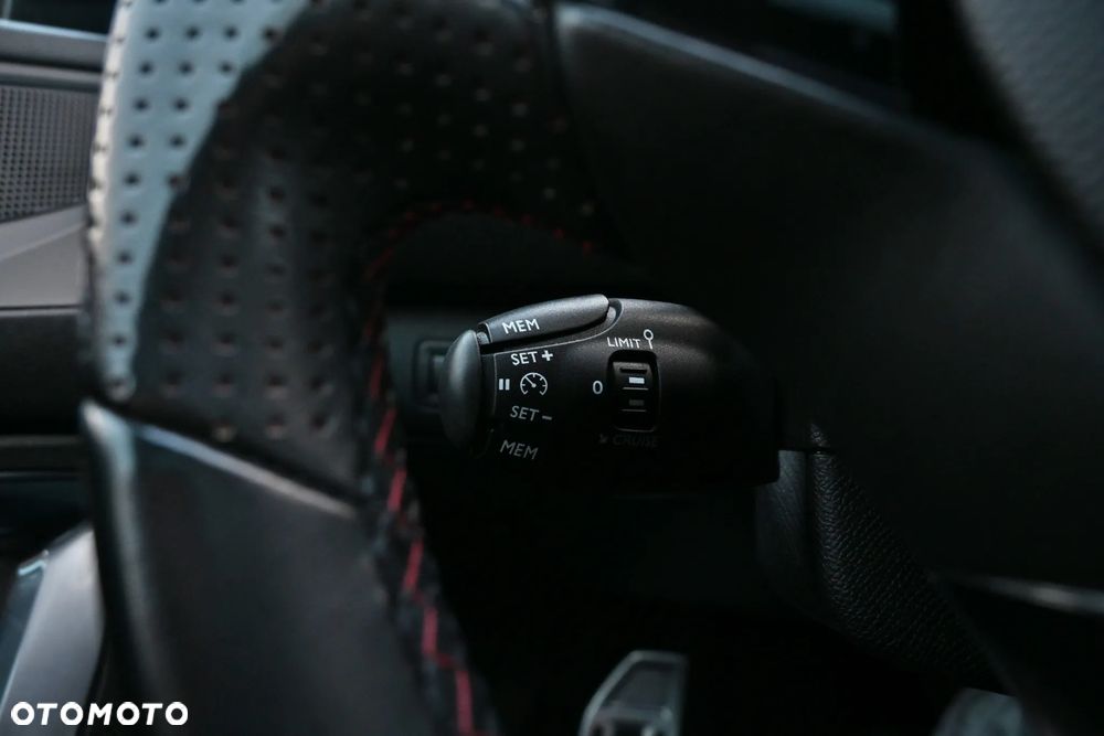 Peugeot 308 BlueHDi 130 EAT8 Stop & Start GT Pack - 36