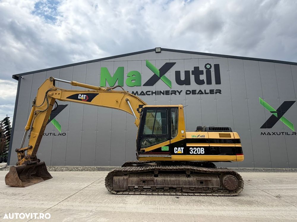 Caterpillar 320B Excavator - 2