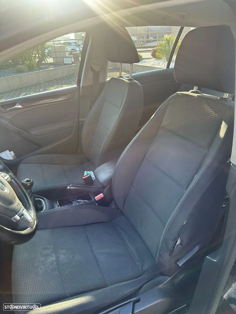 VW Golf 1.6 TDi Edition - 9