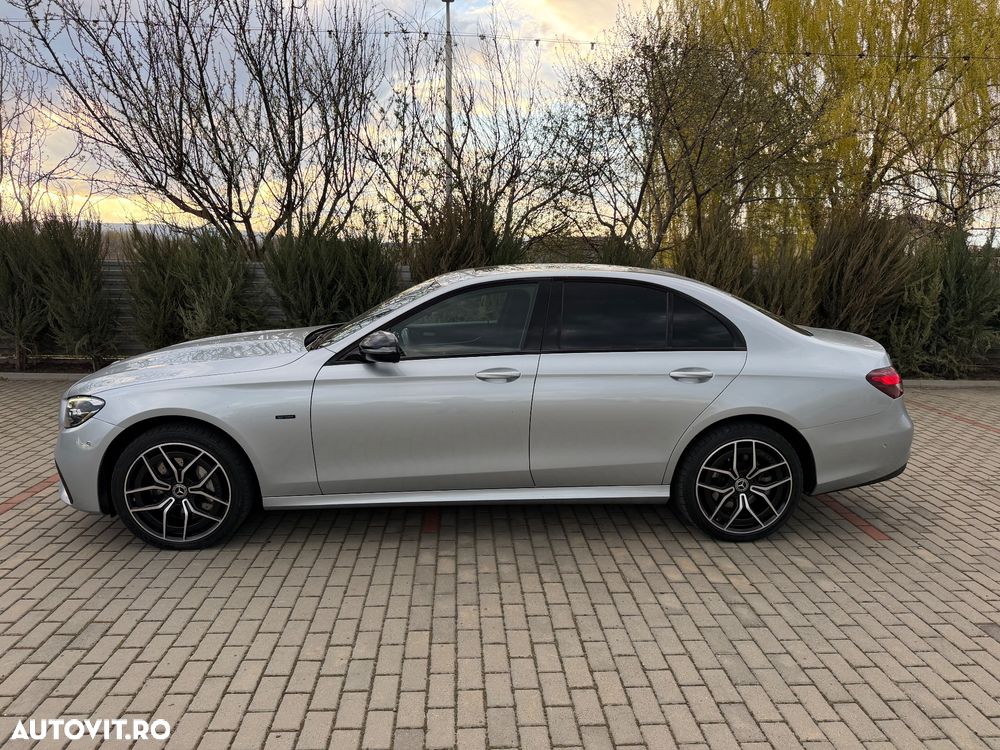 Mercedes-Benz E 300 de 4Matic 9G-TRONIC AMG Line - 6