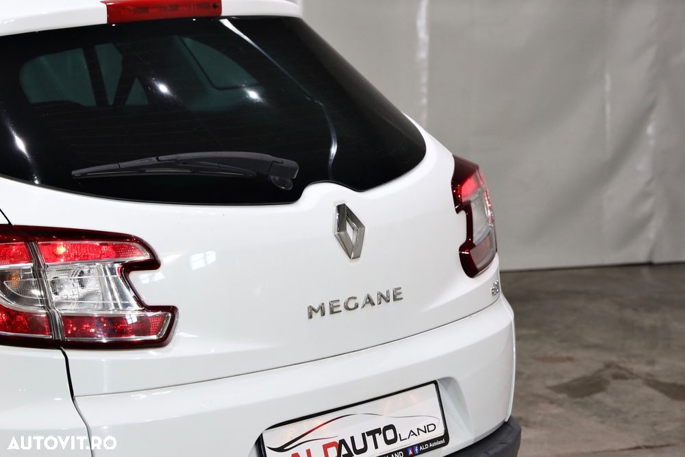 Renault Megane dCi 110 FAP Paris Business - 30
