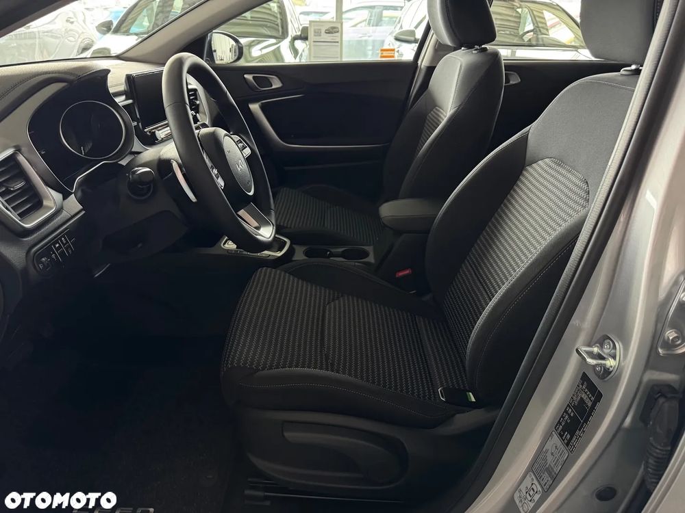 Kia Ceed 1.5 T-GDI M DCT - 8