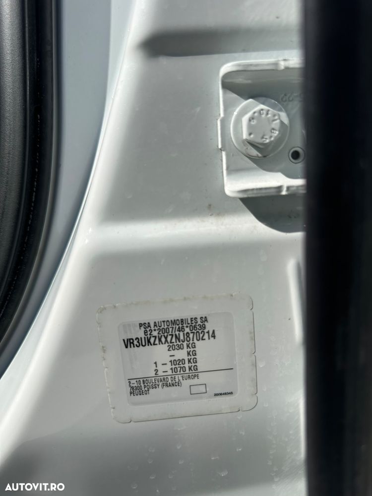 Peugeot 2008 e-2008 GT - 27