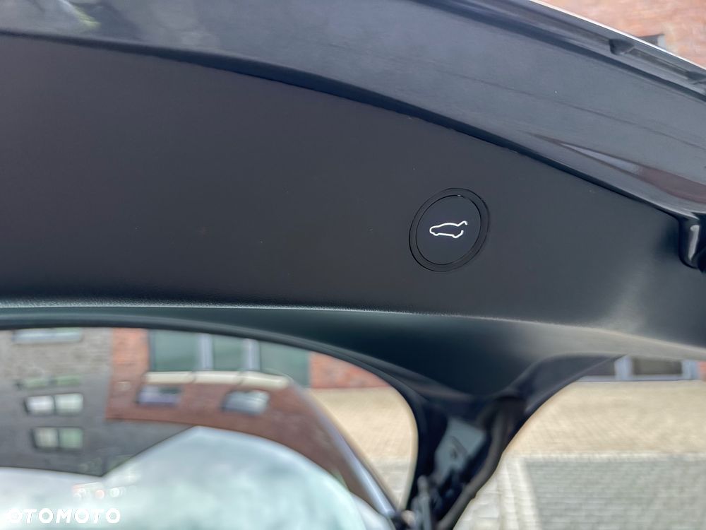Tesla Model 3 Standard Range Plus - 26