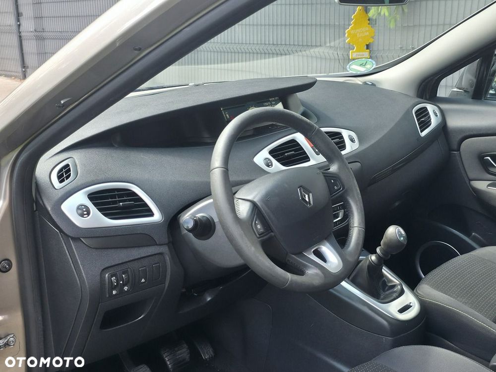 Renault Scenic - 9
