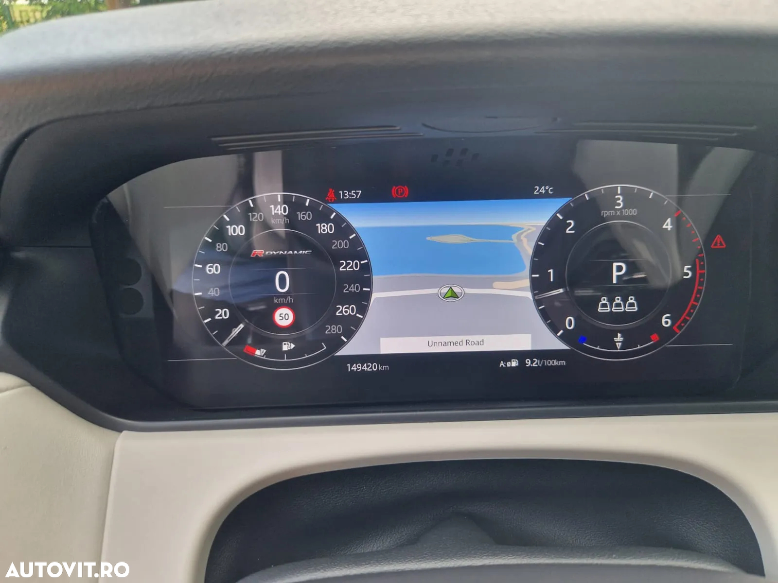 Land Rover Range Rover Velar 3.0 R-Dynamic HSE - 8