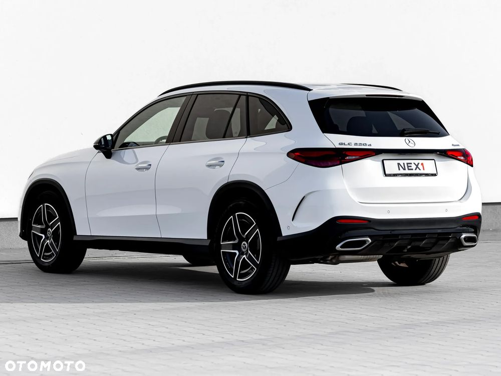 Mercedes-Benz GLC - 11