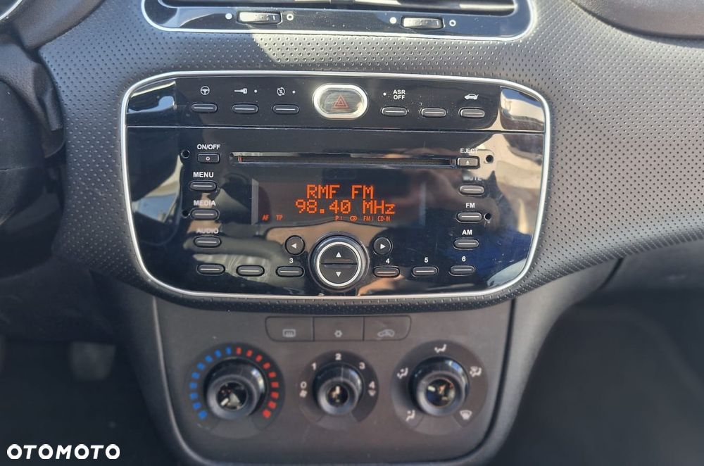 Fiat Punto 1.4 Easy S&S - 6