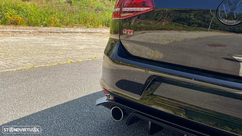 VW Golf 2.0 TSi GTi DSG - 18