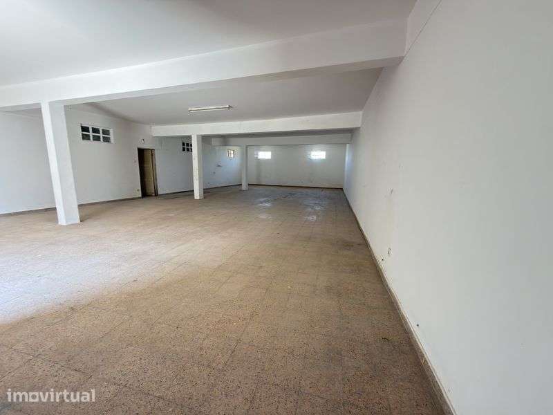 Venda de Armazém  em Pechão, Olhão - Grande imagem: 4/8