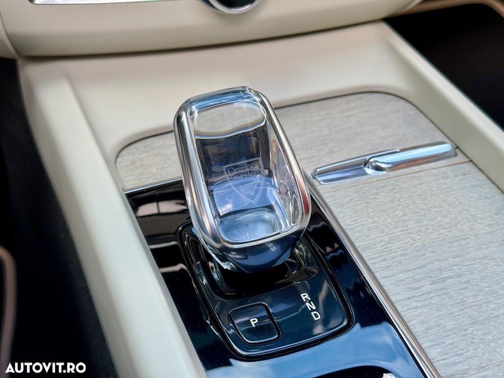 Volvo XC 60 T8 Twin Engine AWD Geartronic Inscription - 18