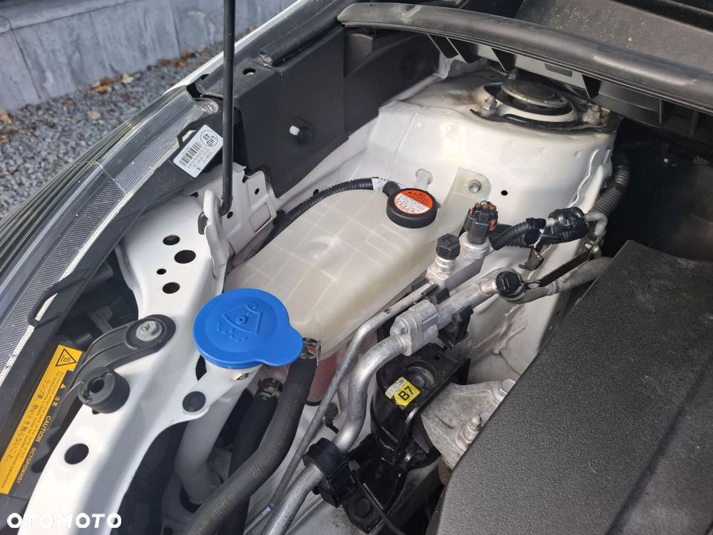 Toyota Verso 1.8 Premium MS - 16