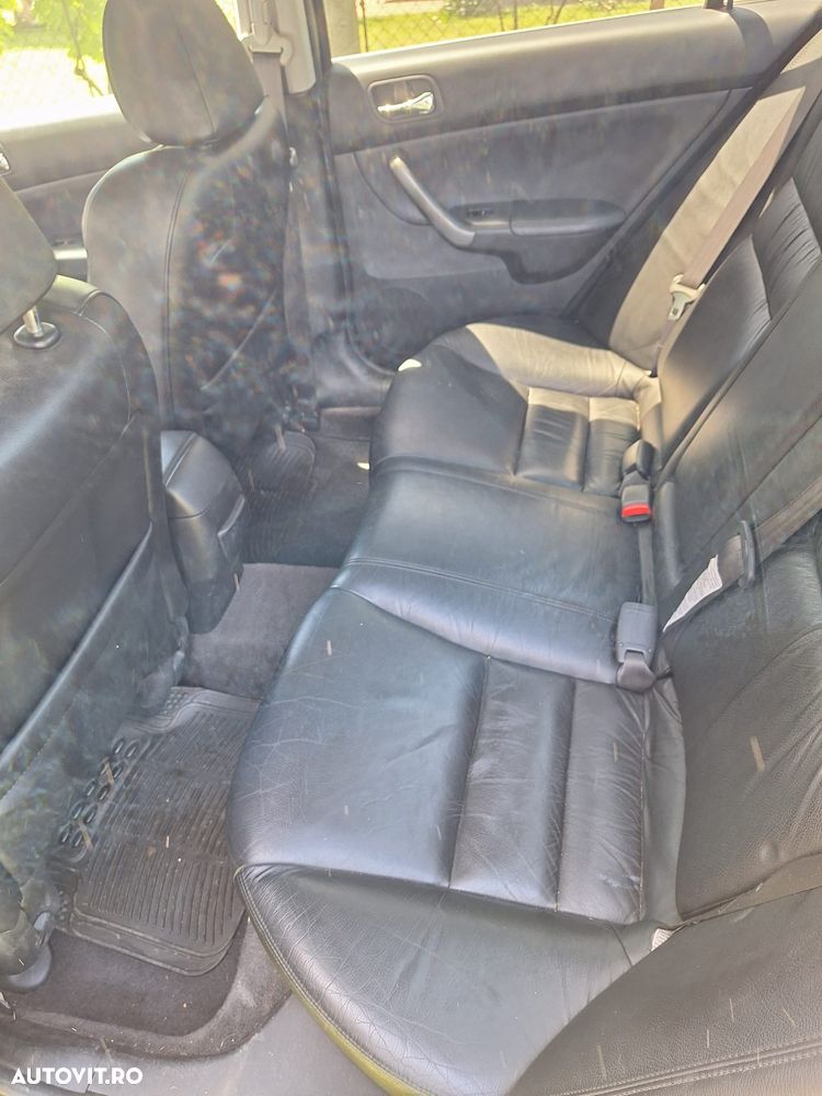 Honda Accord 2.2i CDTi Exec - 11