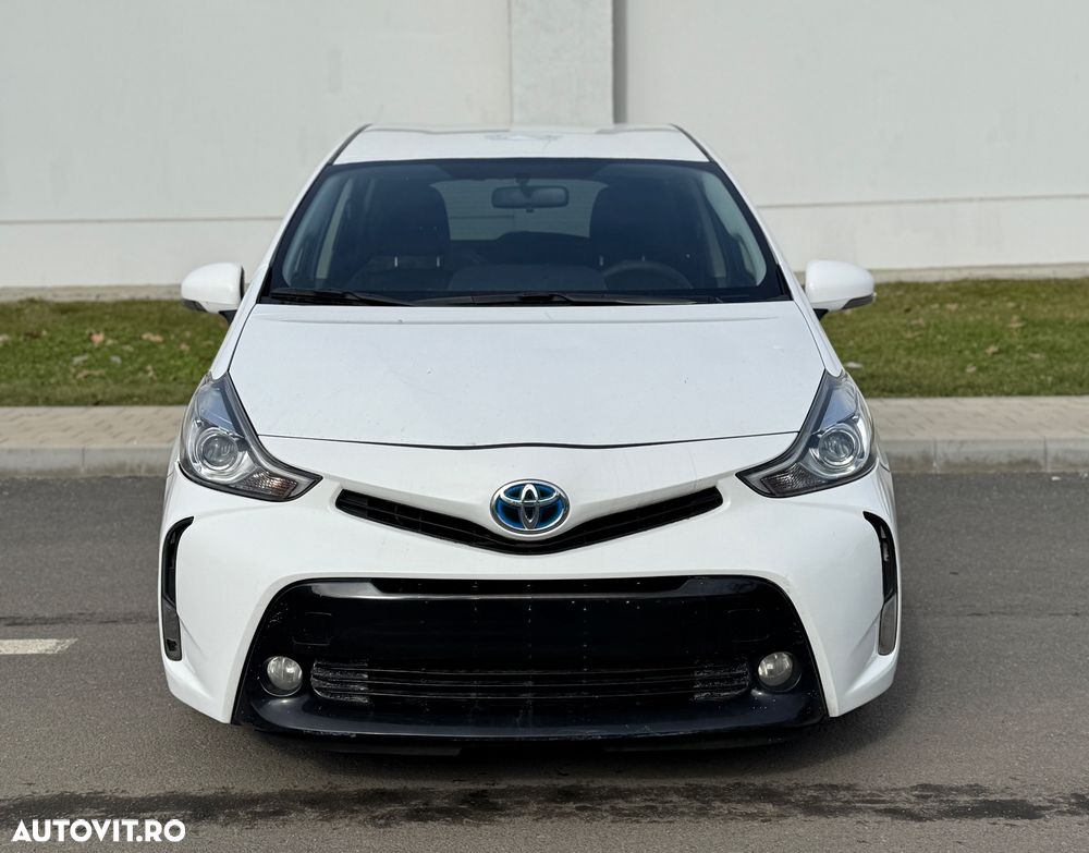 Toyota Prius+ (Hybrid) - 3