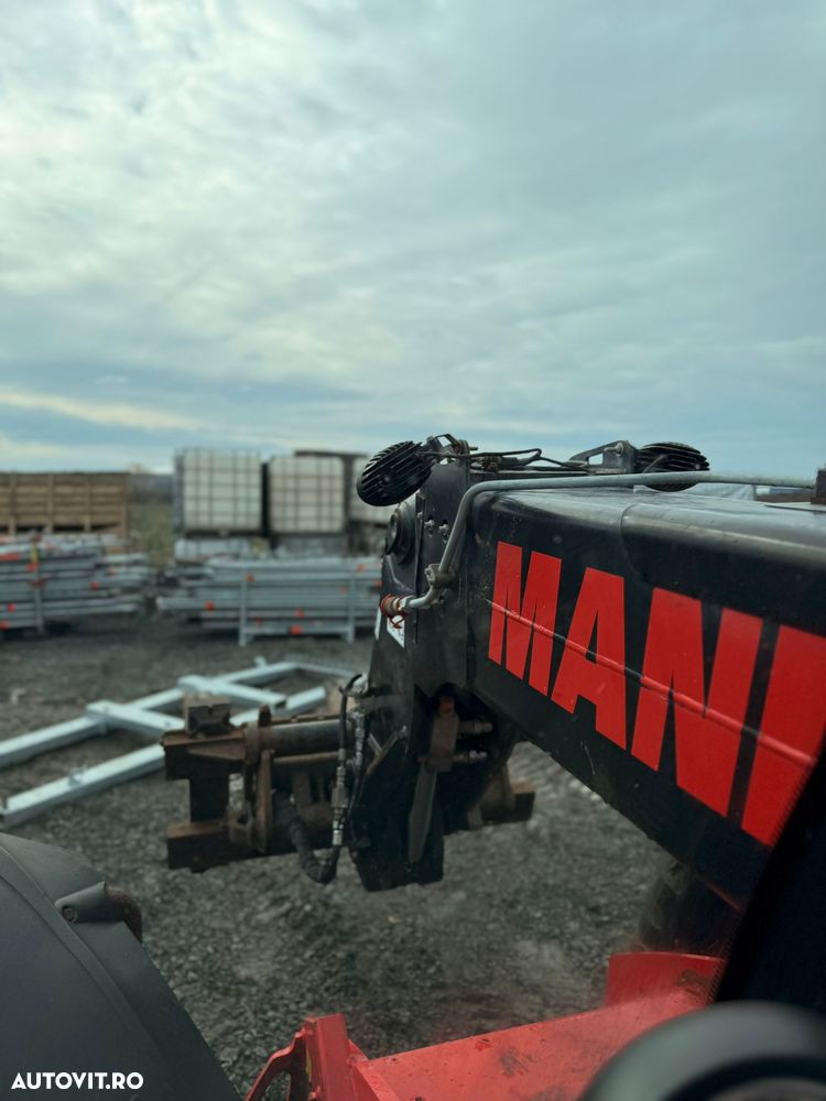 Manitou 737 - 11