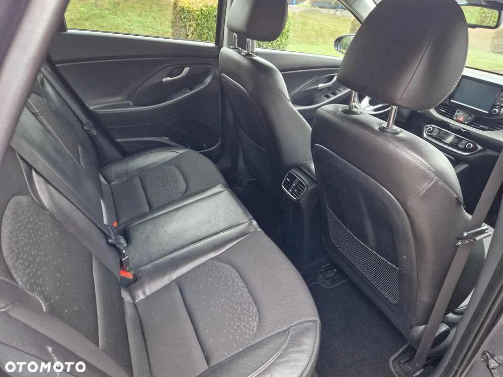 Hyundai i30 - 27