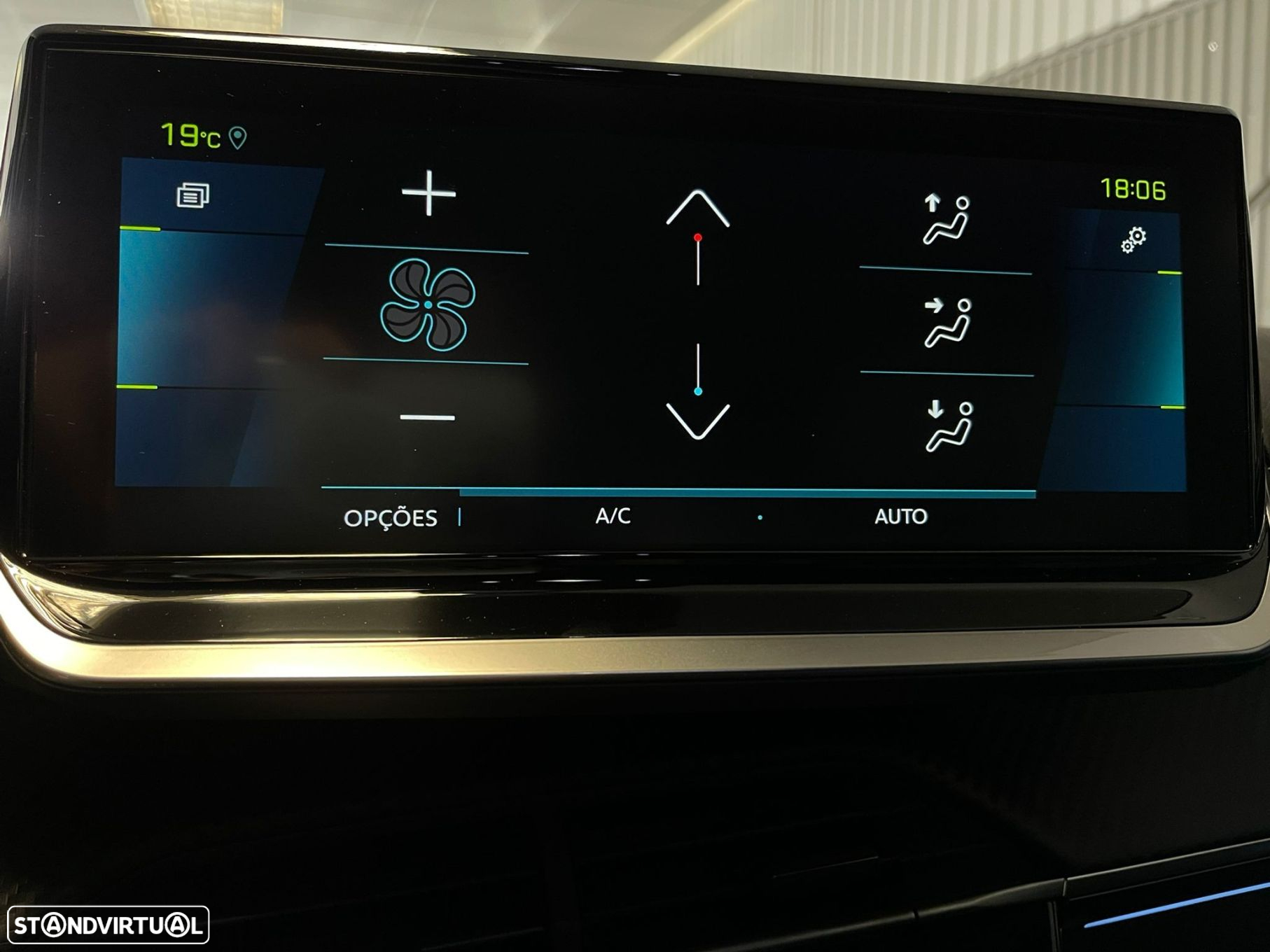 Peugeot e-2008 50 kWh GT Pack - 20