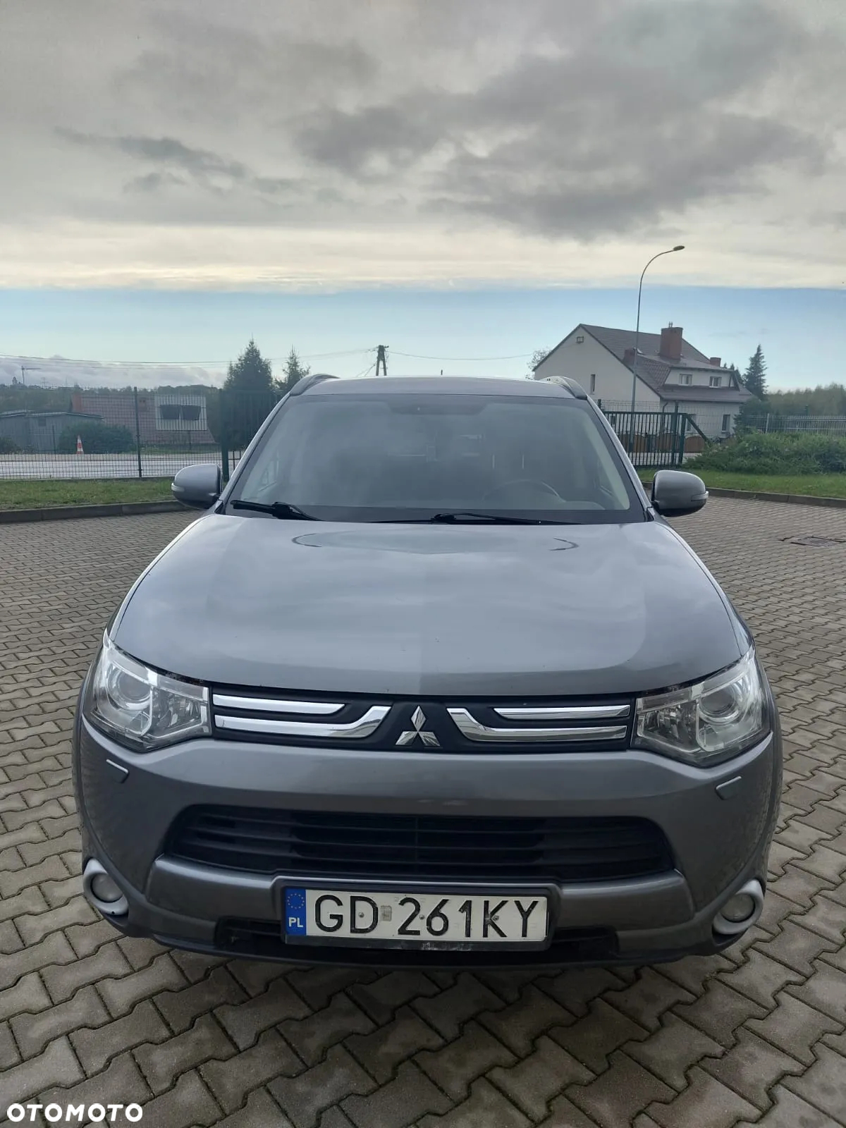 Mitsubishi Outlander 2.2 DID Intense - 3
