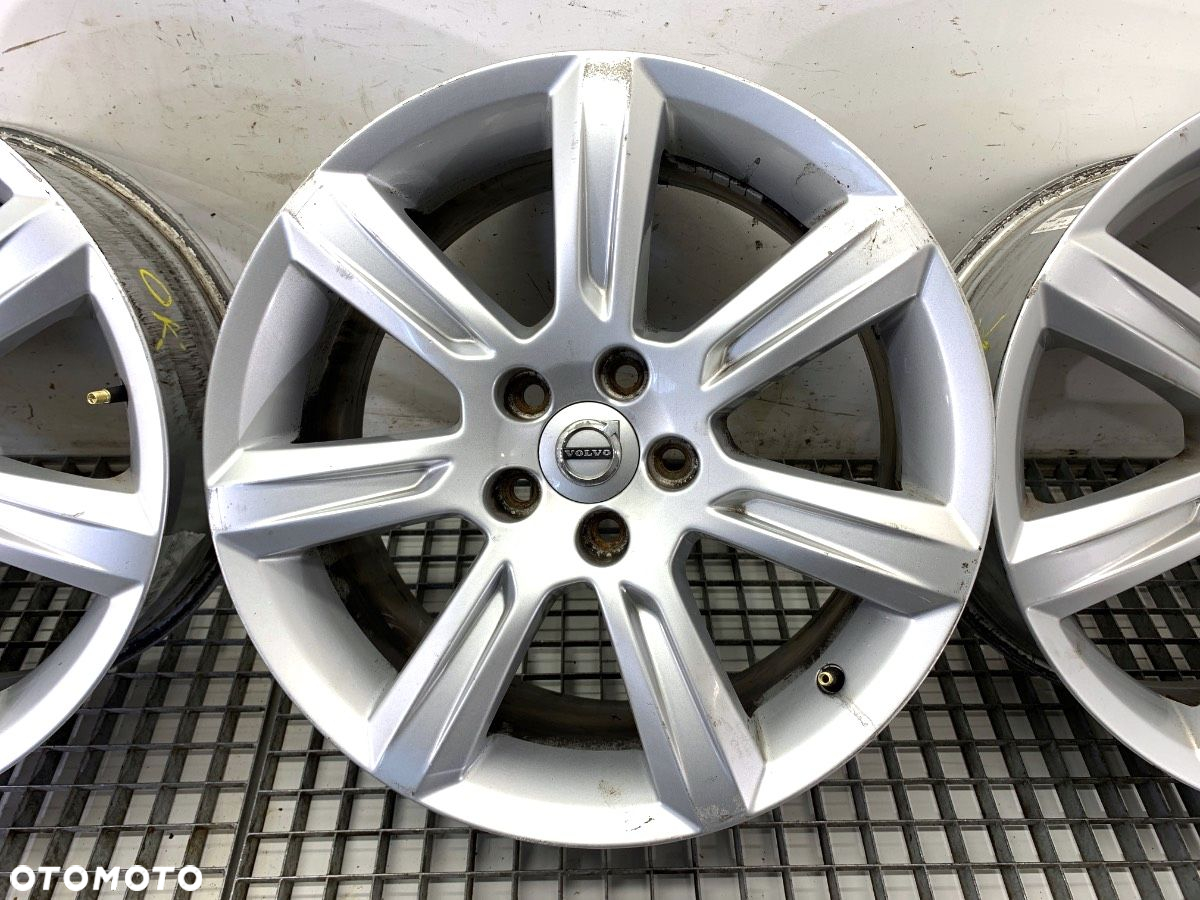 FELGI ALUMINIOWE KOMPLET 17'' 8J 5X108 63,3 ET 42 - 1199.00 PLN - VOLVO XC90 I (275) 2002 - 2015 T6 - 6