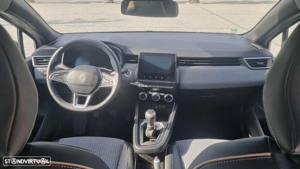 Renault Clio - 8