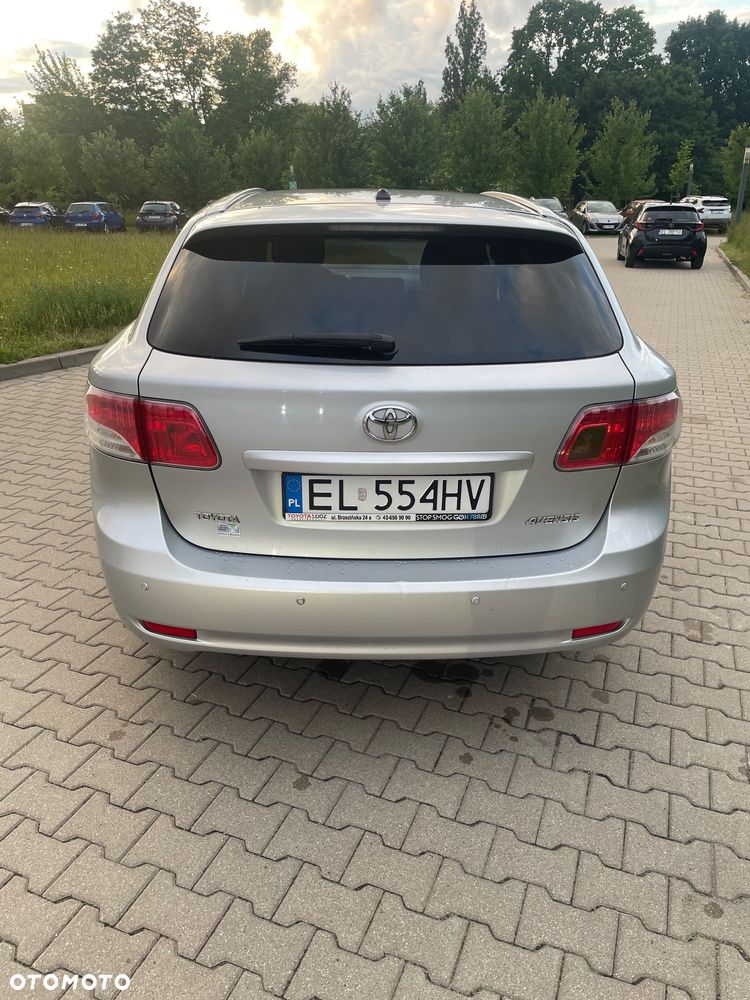 Toyota Avensis 2.2 D-4D Sol Plus - 6