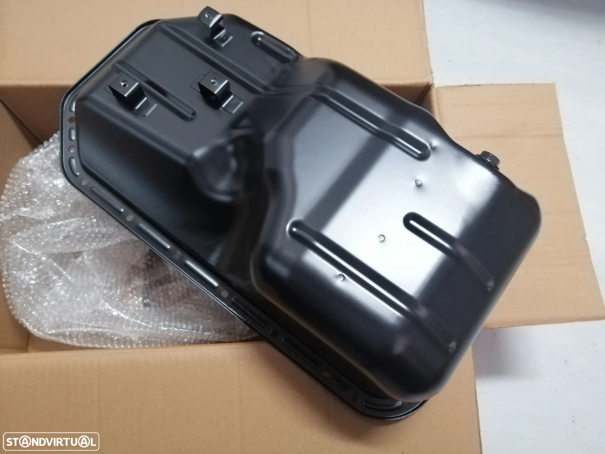 Carter do óleo do motor 4D56 Mitsubishi L200 K74 2500 Turbo Diesel - 1