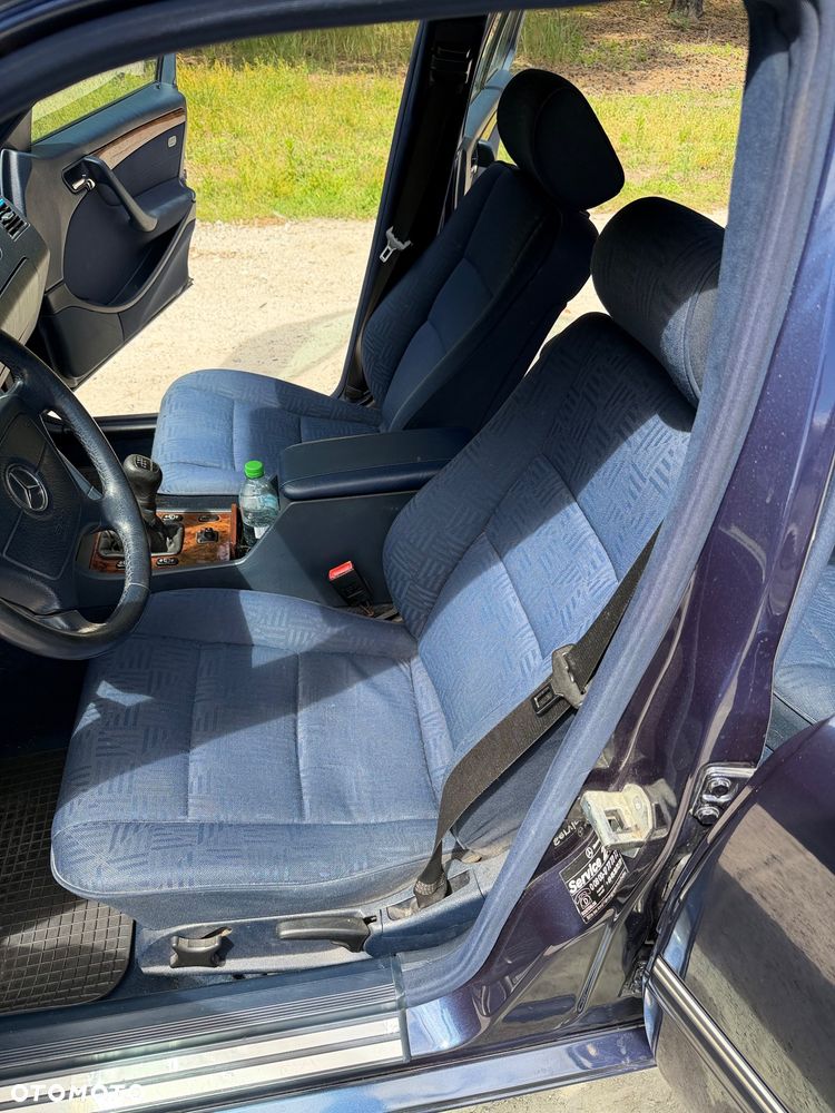 Mercedes-Benz Klasa C 220 CDI Elegance - 9