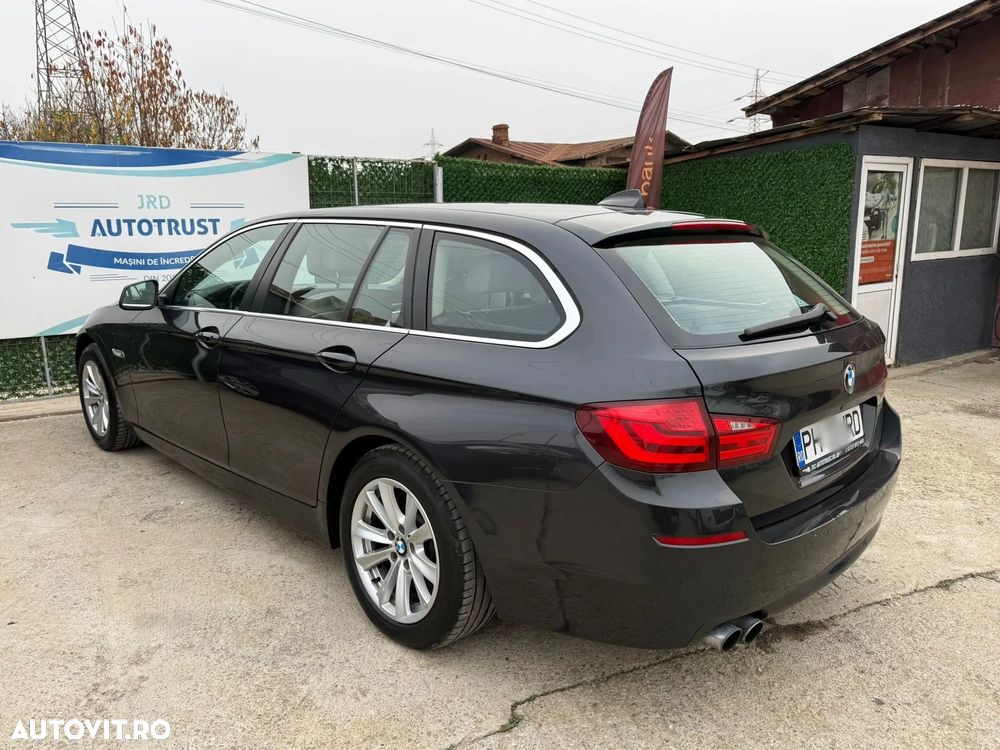 BMW Seria 5 520i Aut. - 3
