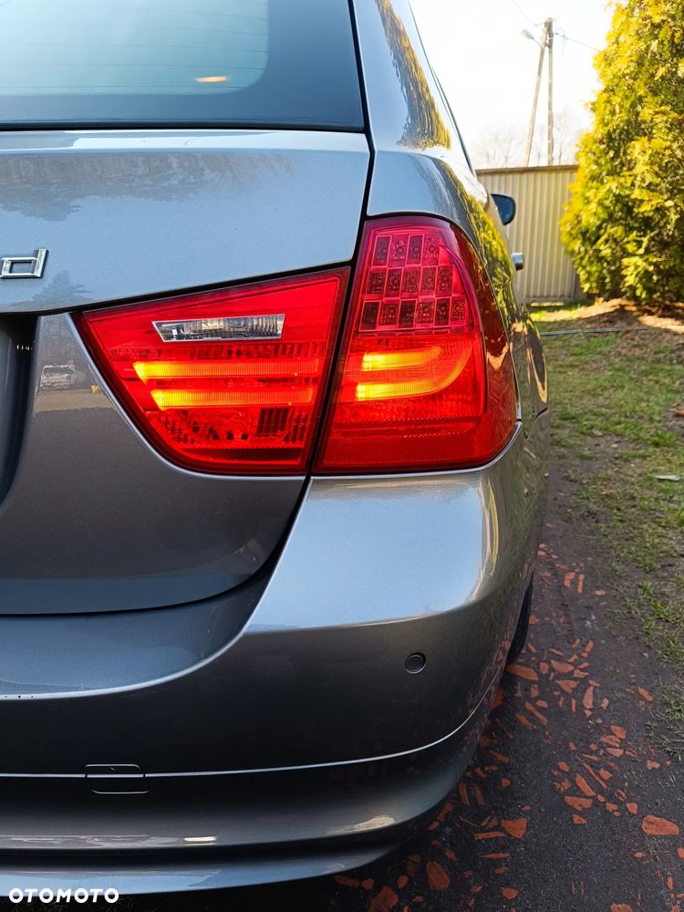 BMW Seria 3 320d Blue Performance Sport Line - 31