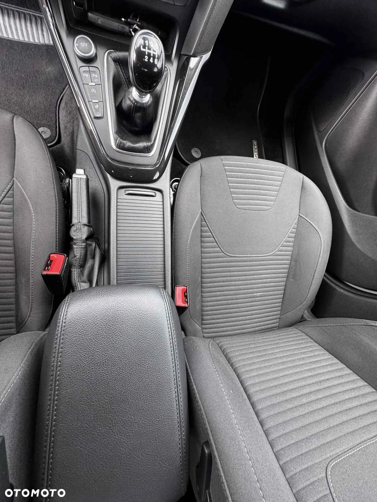 Ford Focus 1.0 EcoBoost Active - 10