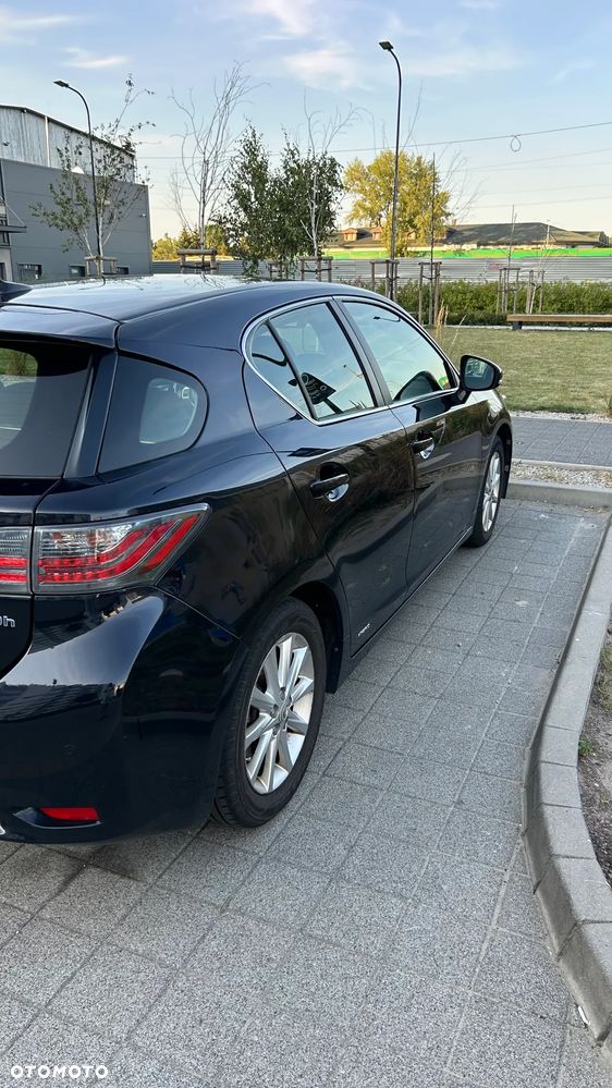 Lexus CT - 4