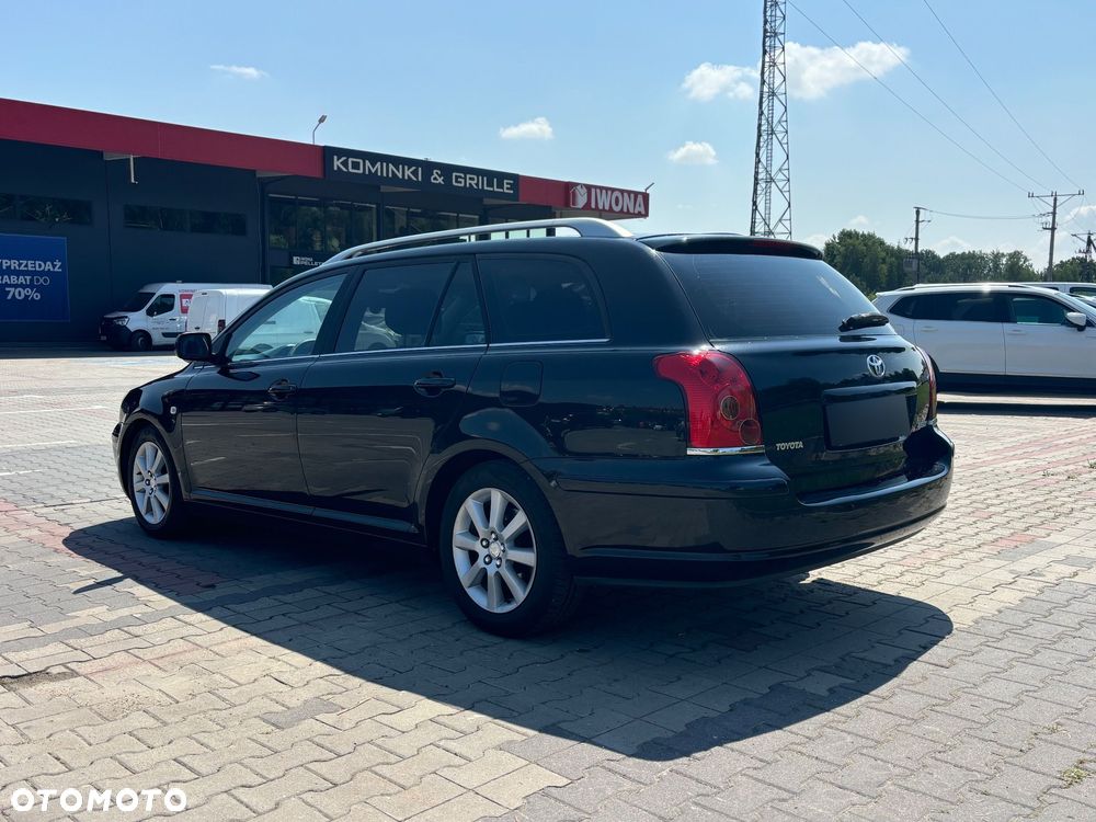 Toyota Avensis 1.8 VVT-i Combi - 4