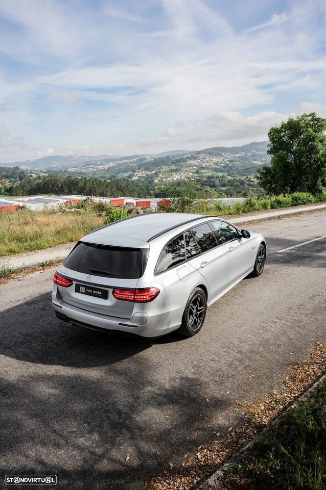 Mercedes-Benz E 300 de AMG Line - 23