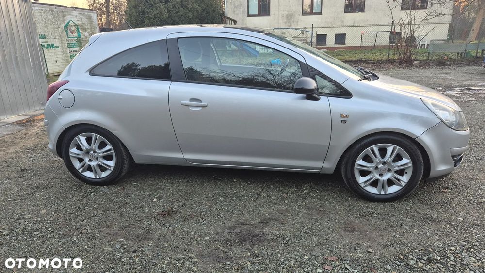 Opel Corsa 1.4 16V Edition 111 Jahre - 10