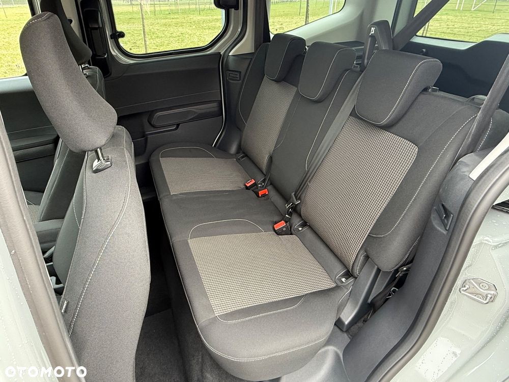 Ford Tourneo Courier - 8