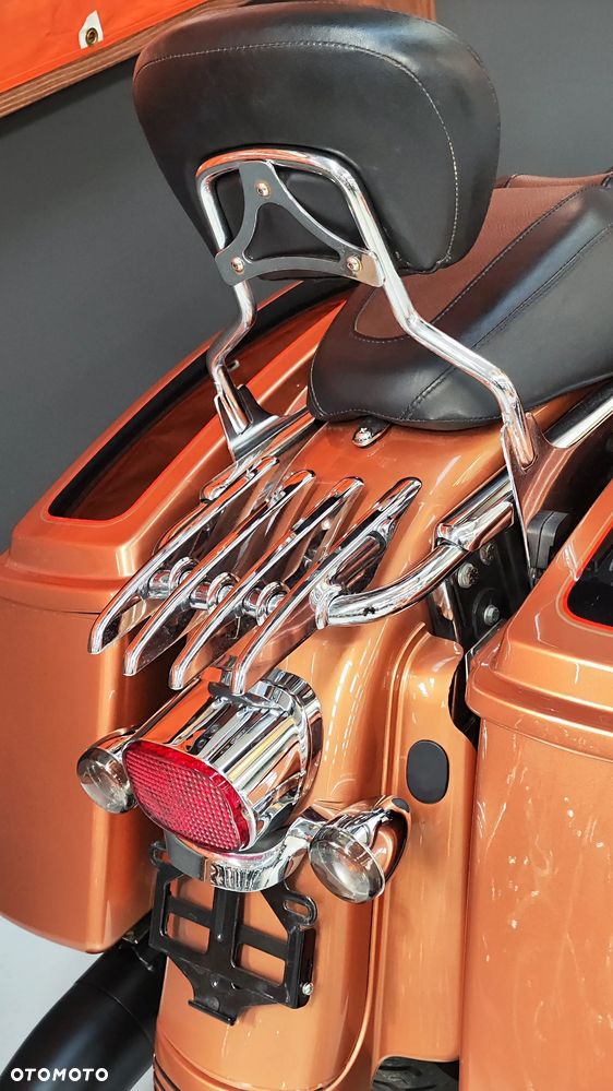 Harley-Davidson Touring Street Glide - 12