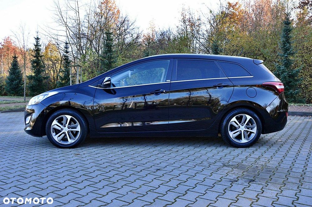 Hyundai i30 1.6 CRDi BlueDrive Comfort - 11