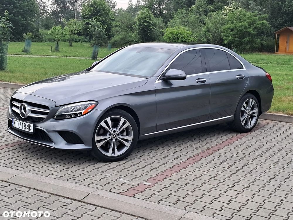 Mercedes-Benz Klasa C 300 4Matic 9G-TRONIC Exclusive - 2